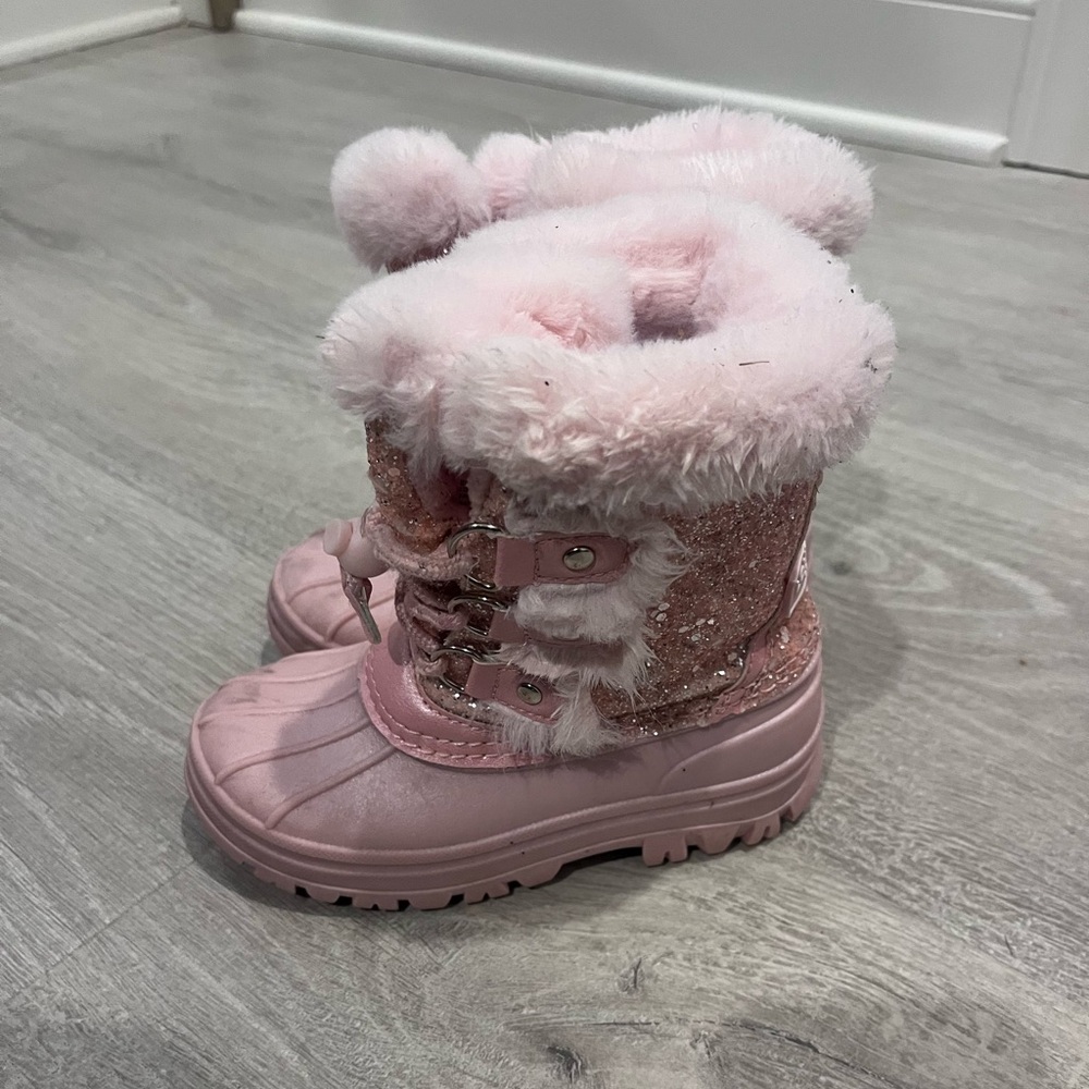 London Fog field winter boots size 10